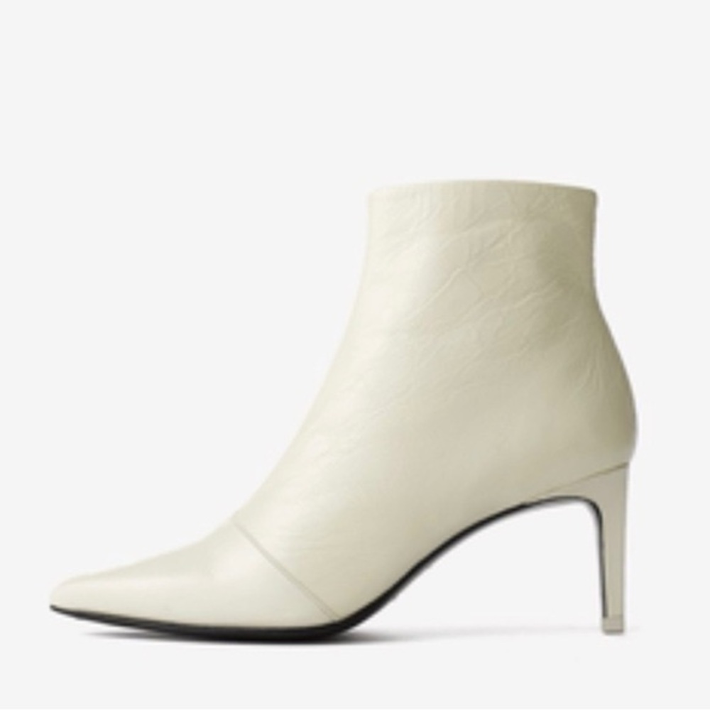 Rag & Bone Beha Boot In White Crinkle Size:EU:39